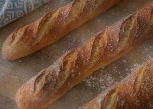 Incredibly delicious French baguette - recipe for cooking in the oven