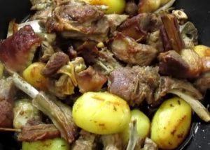 tender lamb with potatoes