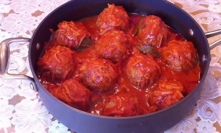 hedgehogs in tomato sauce