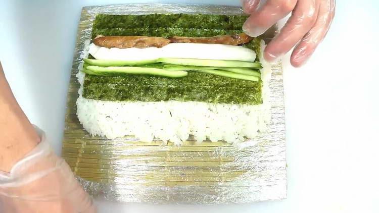 put cream cheese and cucumber