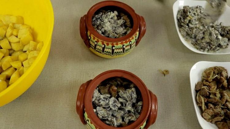 put the mushrooms in a pot