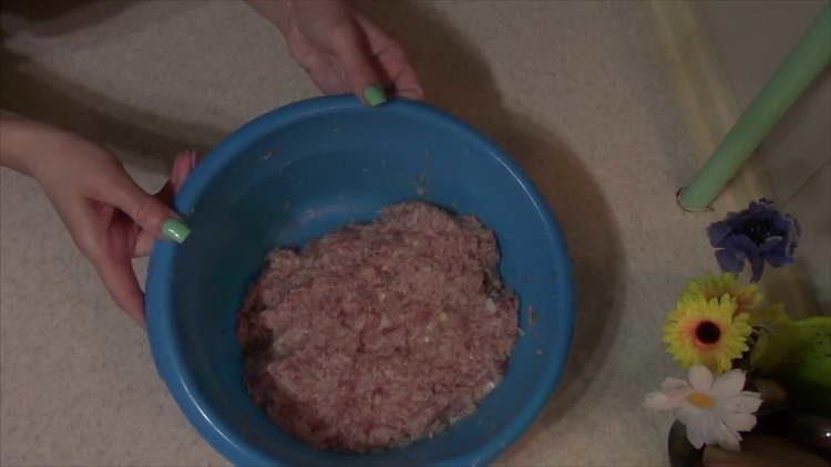 salt and pepper minced meat