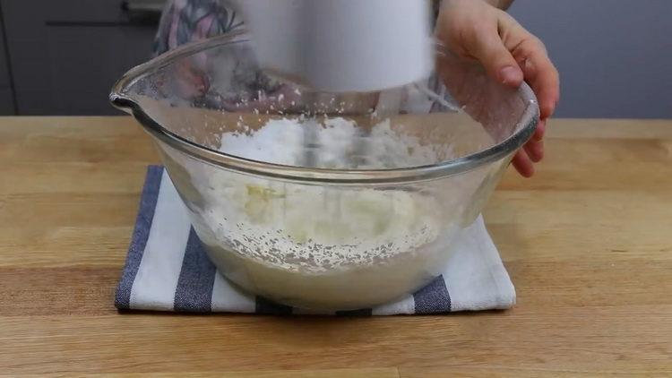 beat the ingredients