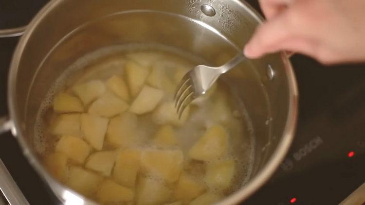 boil the potatoes