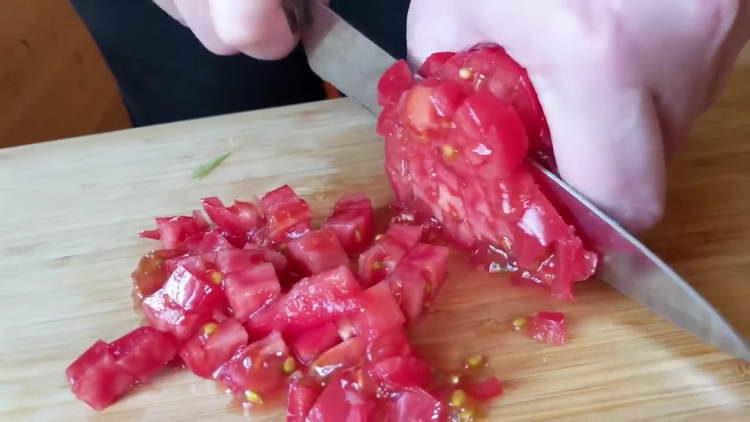 chop tomatoes