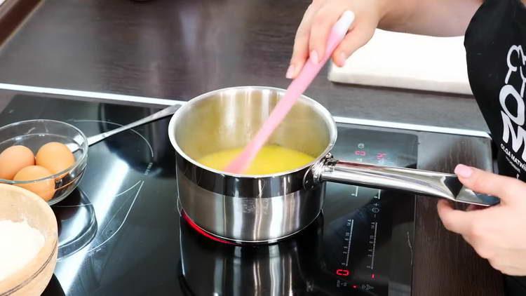 put butter in a stewpan