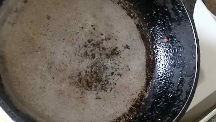 pour oil into the pan