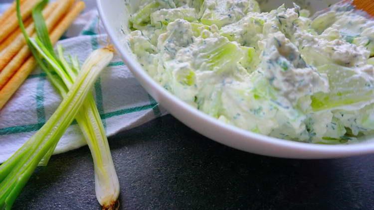 cottage cheese with herbs