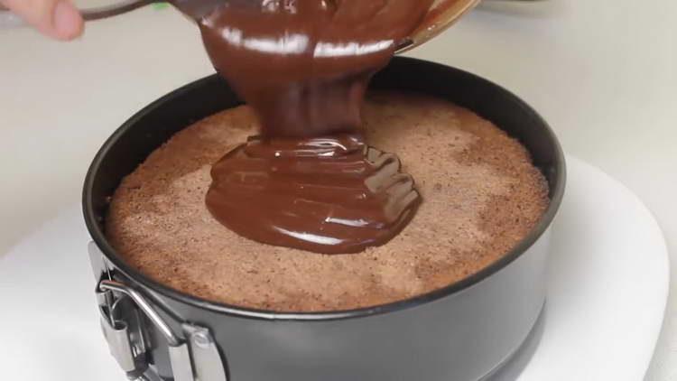 fill the cake with cream