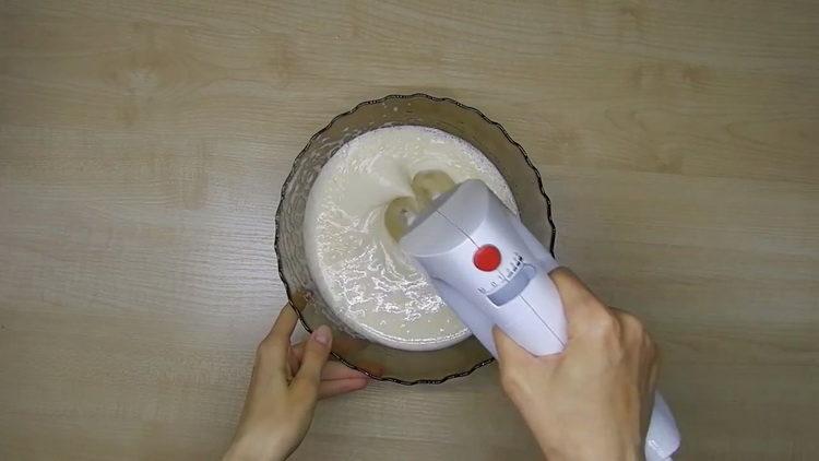 beat the ingredients